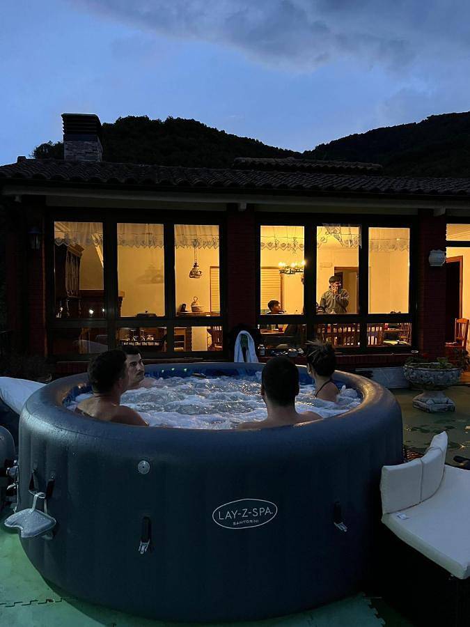 Casa Luisín Jacuzzi exterior Casa completa 10 personas in Aller, Cordillera Cantábrica