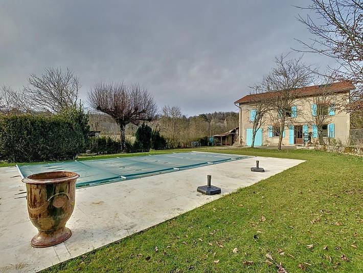 Location de vacances pour 12 personnes, avec jardin et piscine à Paladru - 2