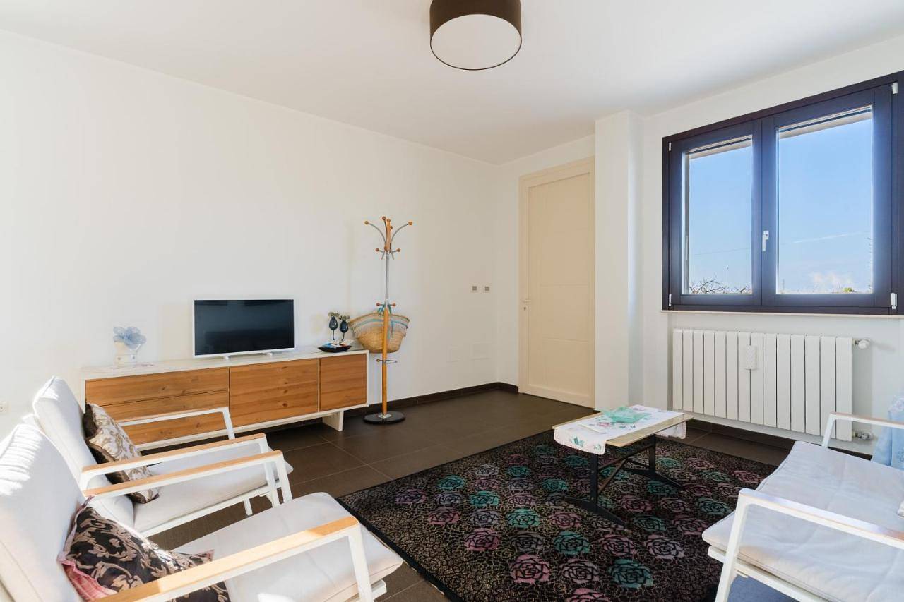 Appartamento intero, Four-Bedroom House in Tuglie, Golfo di Taranto