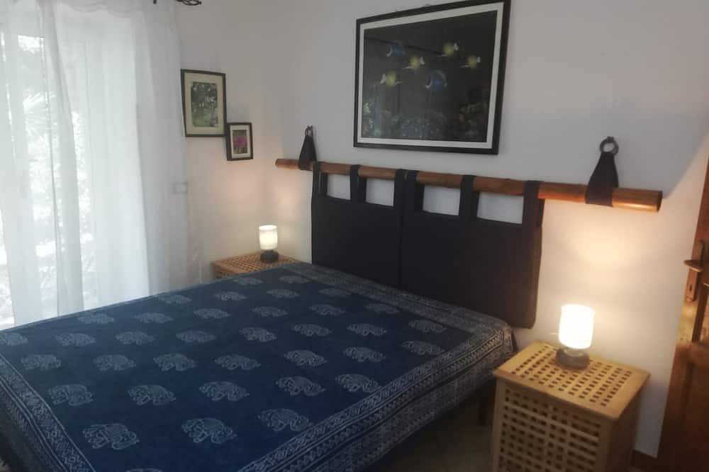 Entire apartment, Castellabate - Panoramic apartment overlooking the Gulf of Salerno in Castellabate, Cilento