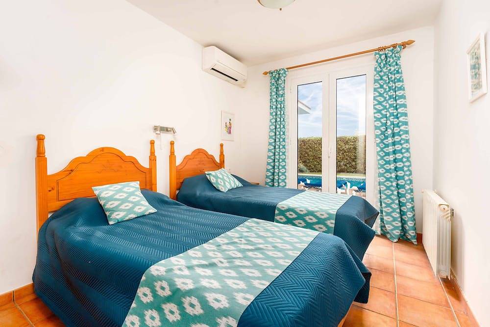 Gemütliche freistehende Villa mit privatem Pool in Strandnähe in Binibeca, Sant Lluís