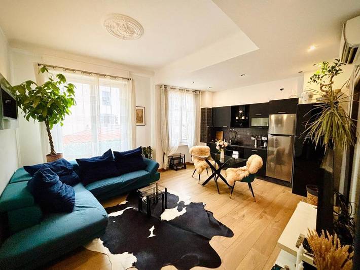 Gîte pour 2 personnes dans Bowling Acropolis Nice