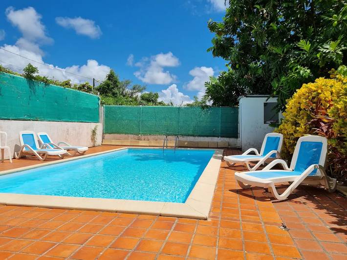 Gîte pour 2 personnes, avec piscine et terrasse à Le François - 2