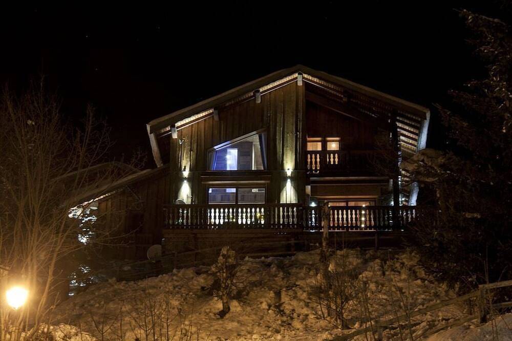 Apartamento entero, At The Foot Of The Champagny En Vanoise Slopes La Plagne-Paradiski Parc De La Vanoise in Champagny-en-Vanoise, Parque Nacional de Vanoise