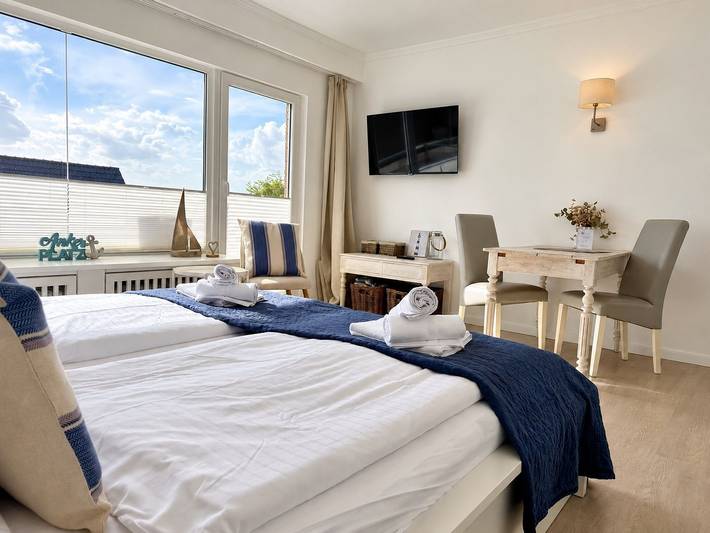 Ganze Wohnung, Helles App. für 2 Pers. - Balkon, Stellplatz, Wlan. Haustiere erlaubt. in Nordfriesische Inseln (Schleswig-Holstein) (Schleswig-Holstein), Wenningstedt