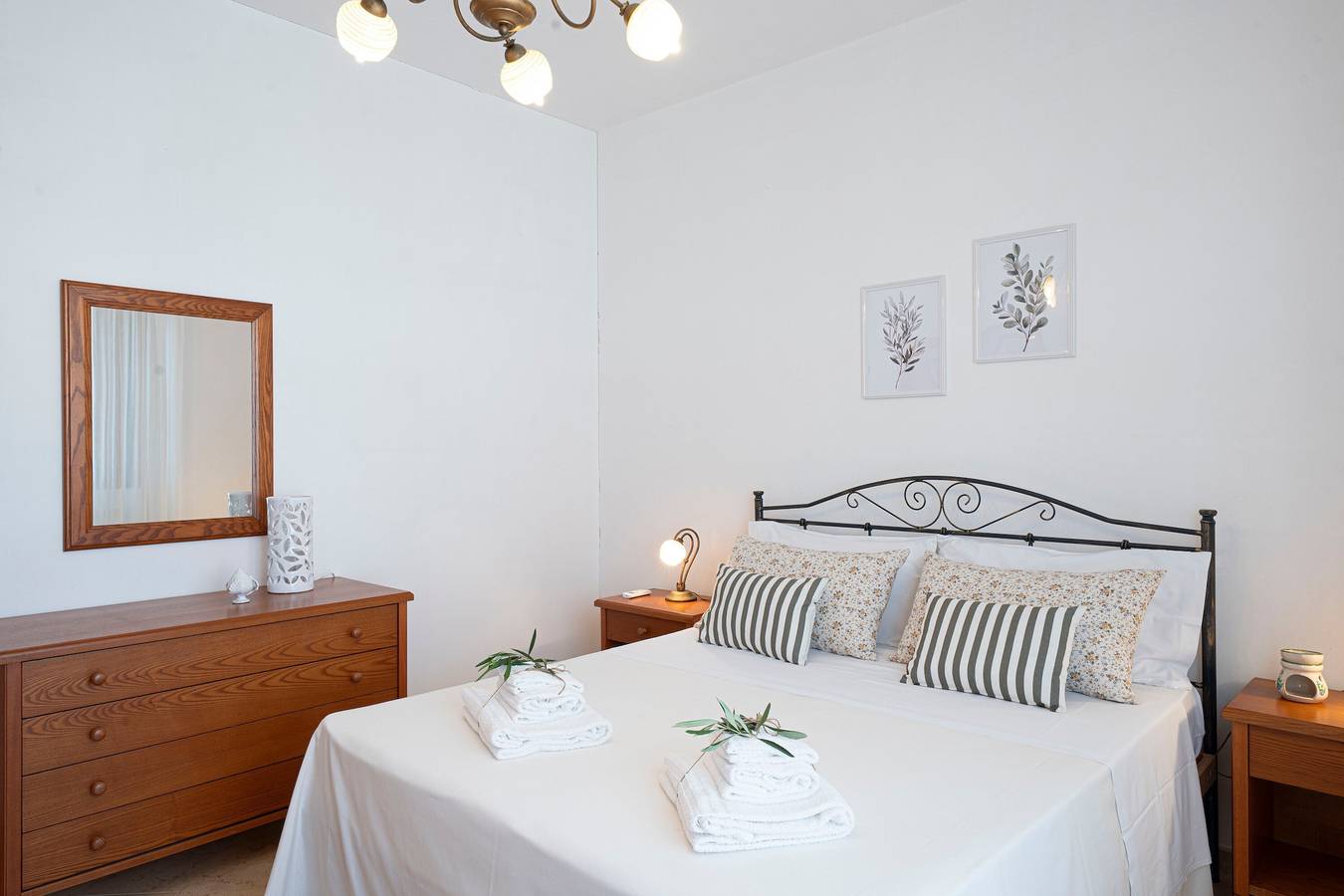 Entire apartment, Ulivo Apartment with Private Terrace, Balcony and Wi-Fi in Gagliano del Capo, Lecce Province