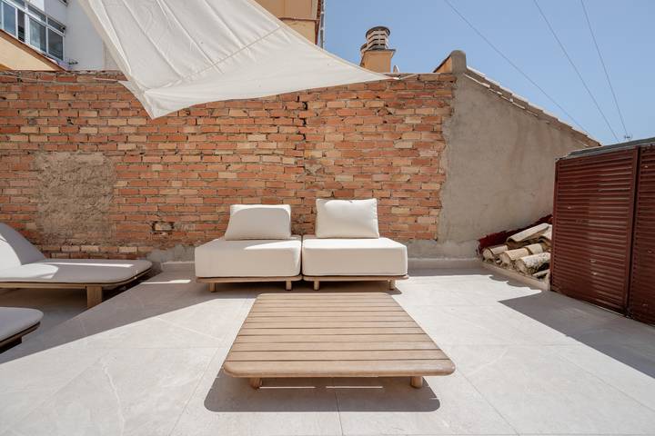 Casa vacanze 'Breakfast in The Sun Urban Oasis' con vista sulle montagne e Wi-Fi