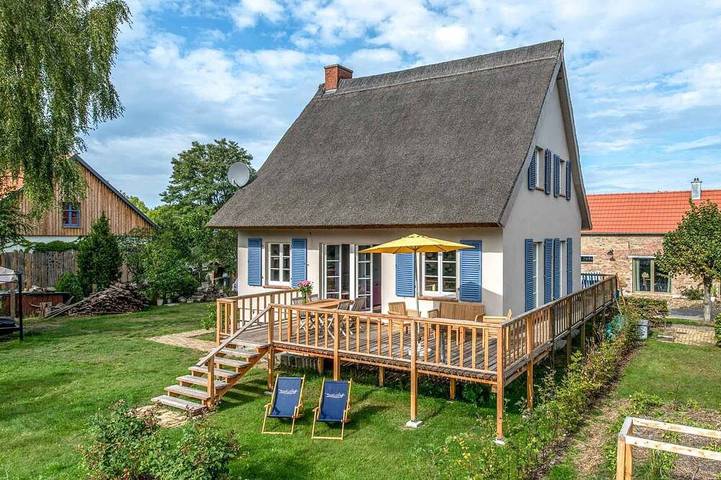 Ferienhaus für 6 Personen, mit Garten und Sauna sowie Balkon, mit Haustier in Luckow