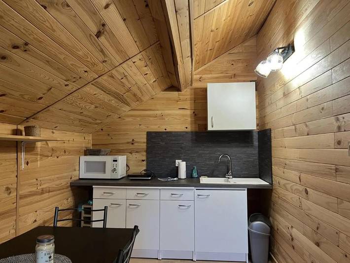 Gîte pour 4 personnes, avec jardin à Pouilly-les-Nonains - 2