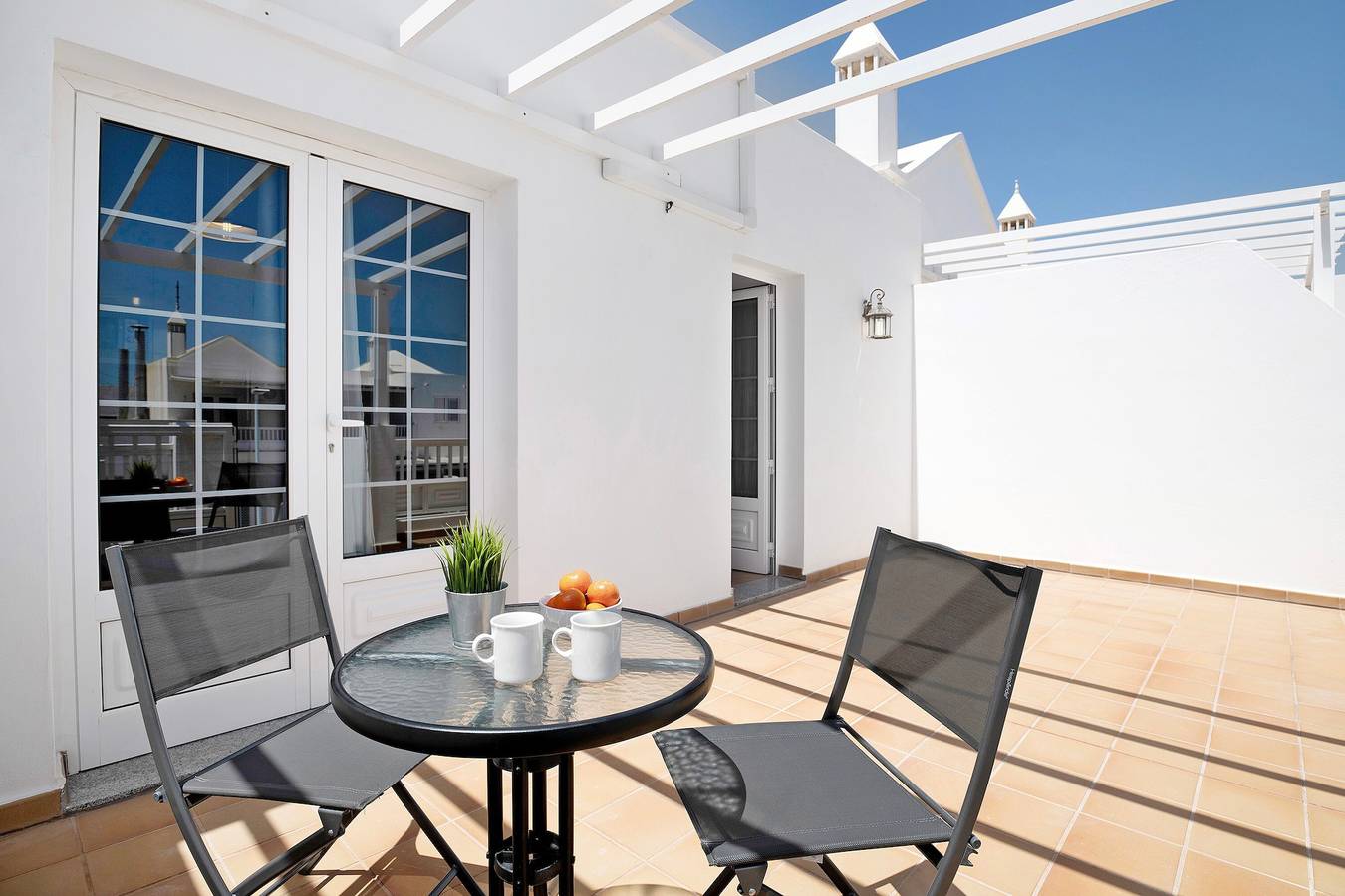Apartamento entero, Apartamento de vacaciones 'Casita Sabrina, Seaview Terracer' con terraza privada y Wi-Fi in Playa Honda, San Bartolomé