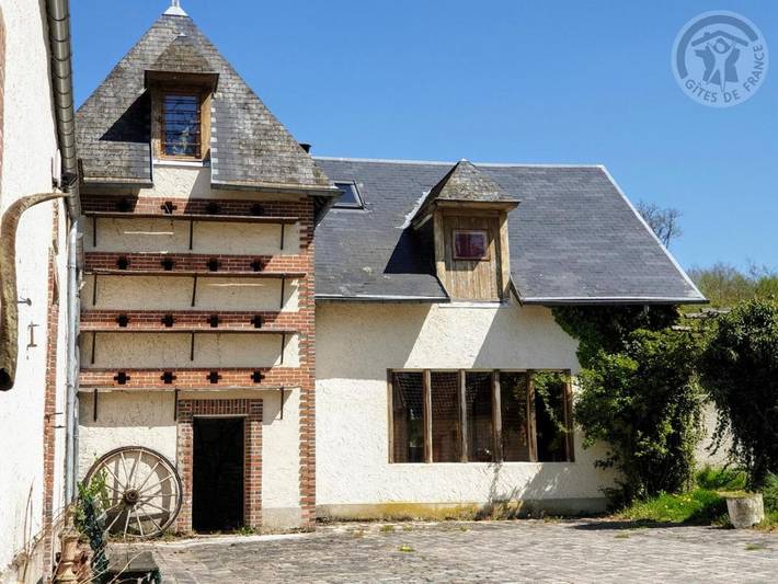 Location de vacances pour 6 personnes, avec Terrasse et Jardin à Raizeux