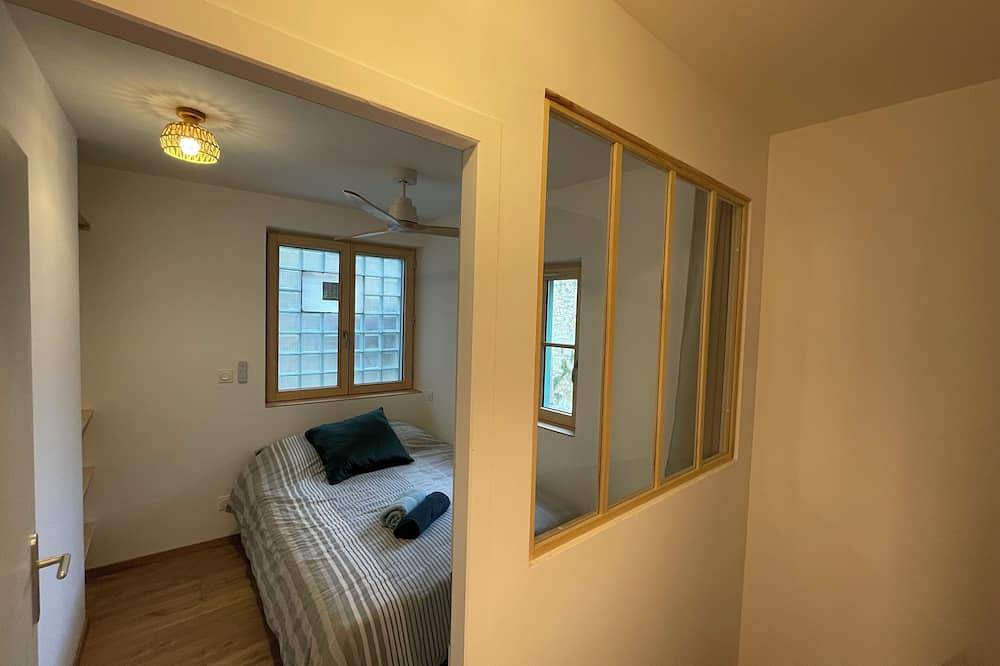 Entire apartment, Le petit cosy in Saint-Paul-Trois-Châteaux, Nyons region