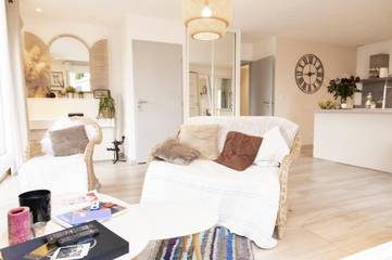 Maison d’hôte pour 6 personnes, avec terrasse ainsi que piscine et vue à Sanary-sur-Mer