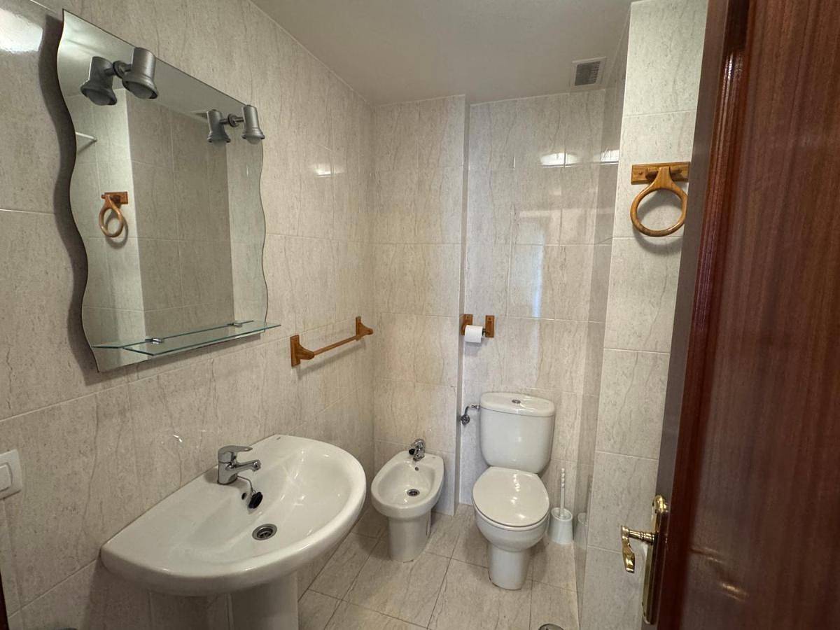 Apartamento entero, Two-Bedroom Apartment - Oceanfront in Playa de El Rosal (San Vicente de la Barquera), San Vicente de la Barquera
