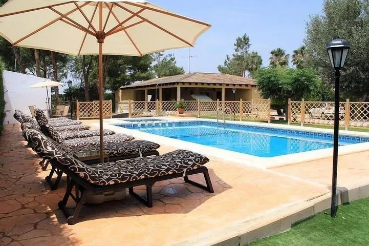 Villa für 12 Personen, mit Garten - 1