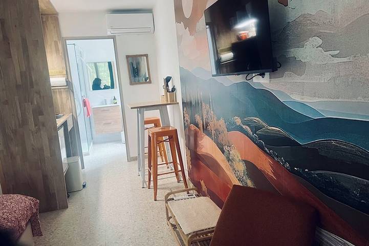 Ganze Wohnung, Lovely studio in mas provençal with private parking in Avignon, Vaucluse