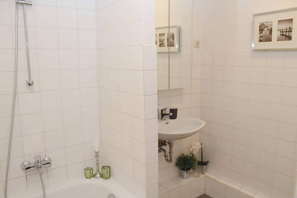 Ganze Wohnung, Zauberhafte Wohnung in alter Villa mit kostenlosem Wlan in Wentorf bei Hamburg, Kreis Herzogtum Lauenburg