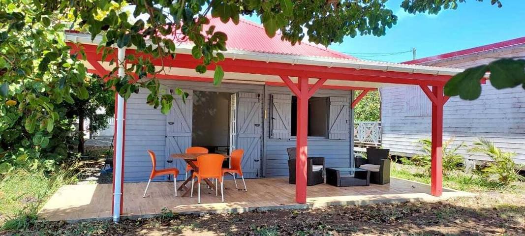 Location de vacances pour 4 personnes, avec piscine et terrasse dans Anse Tarare