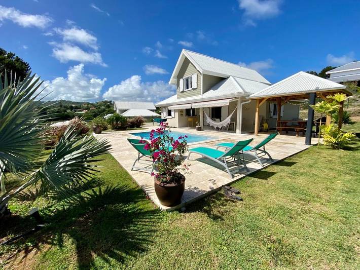 Villa pour 6 personnes, avec piscine et jardin