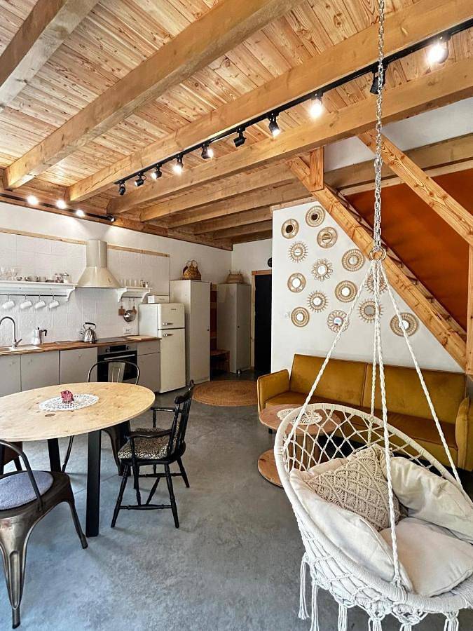 Cały apartament, Szumidomki strefa z jacuzzi sauna widok na potok las in Zawoja, Karpaty (Polska)