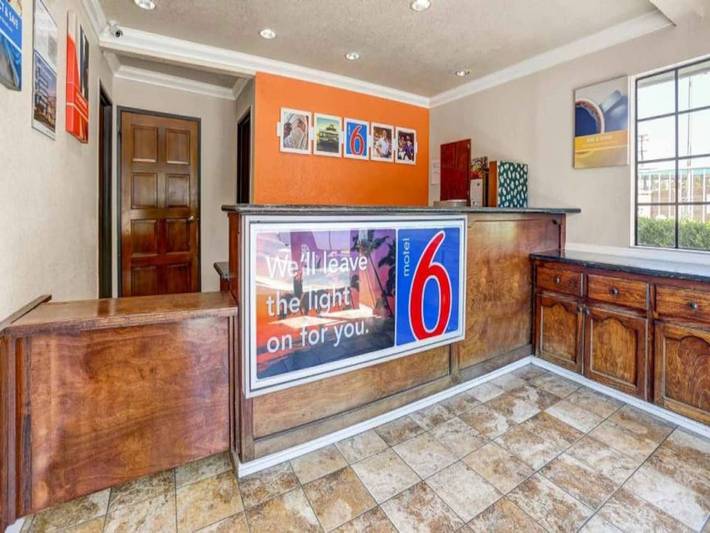 Ganze Wohnung, 1 Queen -bett | Nichtraucher, Micfridge in Fresno, Fresno County