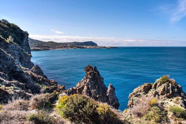 Ferienhaus für 6 Personen, mit Balkon und Whirlpool sowie Terrasse und Garten auf Ischia - 2