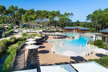 Camping für 5 Personen, mit Terrasse, mit Haustier in Landes