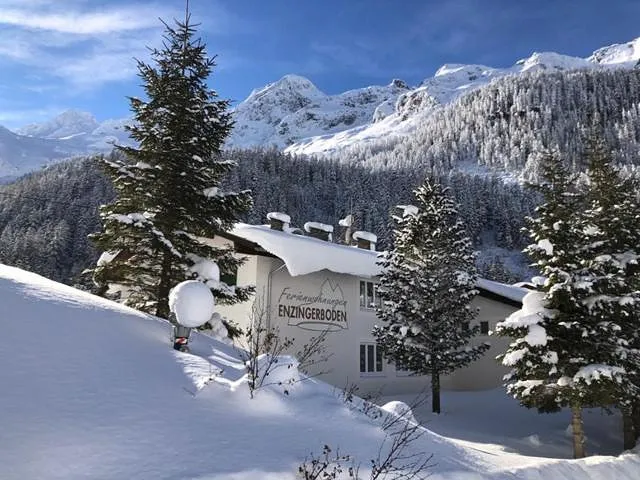 Ferienwohnung für 8 Personen, mit Ausblick und Balkon - 1