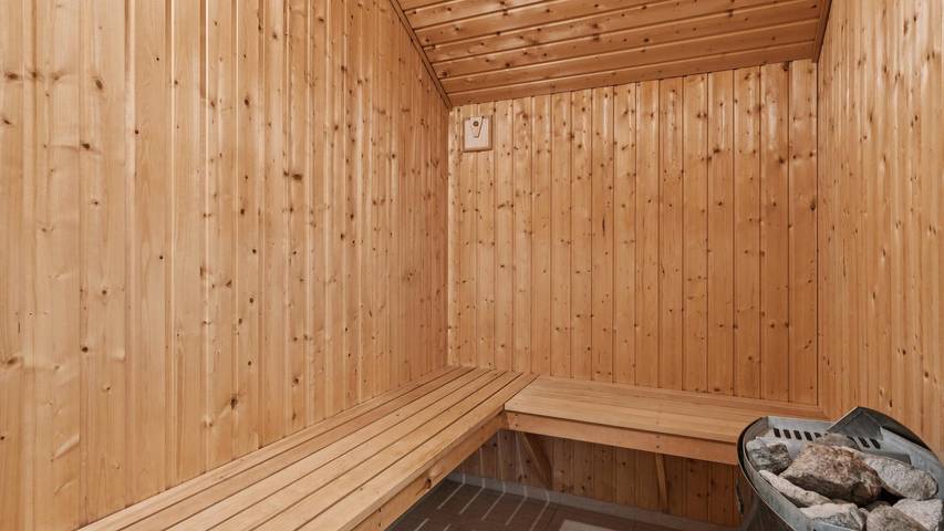 Ferienhaus für 14 Personen, mit Terrasse und Garten sowie Sauna in Ahl Strand - 4