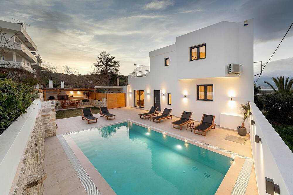 Villa Calma Boho Style,family friendly, salt water Pool, large home in Kamilari, Iraklio-Heraklion und Umgebung