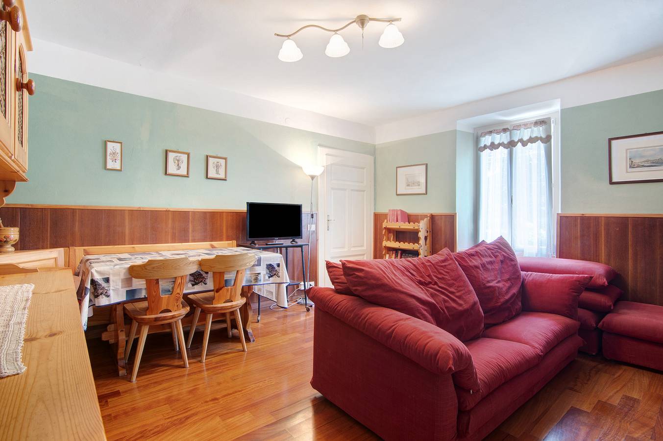 Villa 'Residenza Ai Noci' mit Bergblick, privater Terrasse und Wlan in Lanzo d'Intelvi, Alta Valle Intelvi
