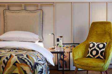 Hotel für 3 Personen, mit Sauna, mit Haustier in SeaLife Berlin