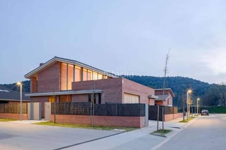 Casa de vacaciones para 6 personas, con jardín en Olot