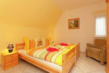 Ferienhaus für 8 Personen, mit Pool und Sauna sowie Garten und Terrasse, mit Haustier im Harz