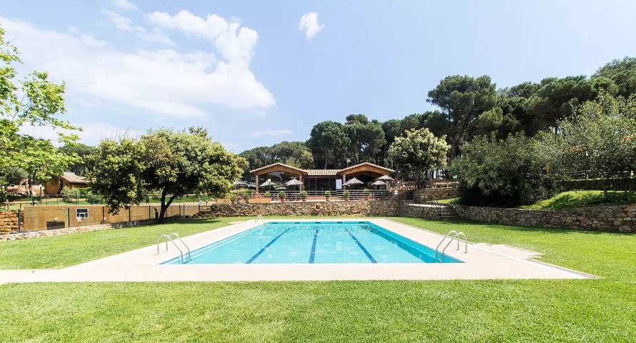 Camping für 4 Personen, mit Terrasse und Pool an der Costa Brava - 2