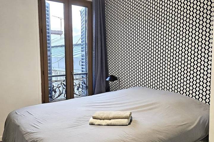 Location de vacances pour 5 personnes, avec terrasse et jardin à Bagnolet - 2