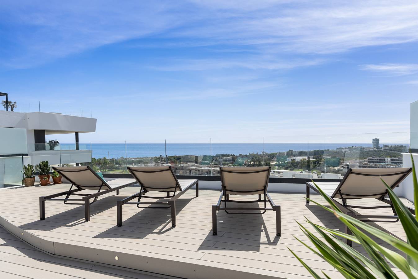 Geheel appartement, Soul Sunshine Penthouse in Las Chapas, Marbella
