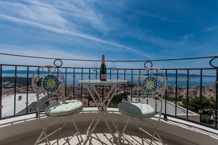 Ferienwohnung für 2 Personen, mit Balkon/Terrasse und Pool in Makarska - 3