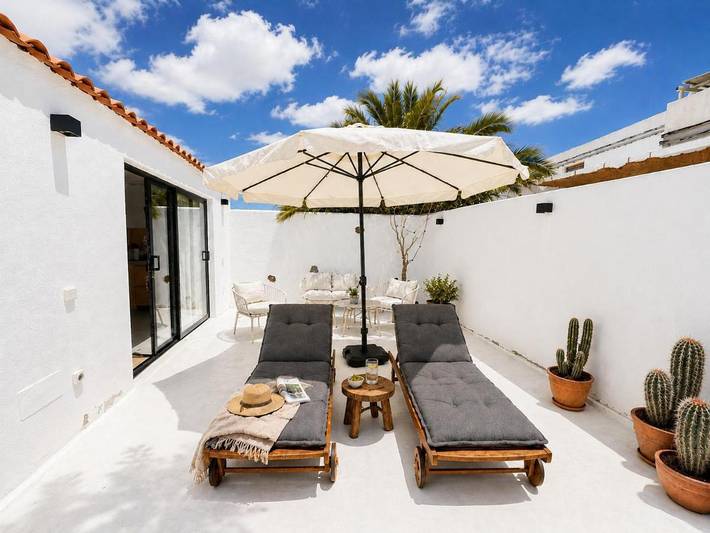 Gîte pour 2 personnes, avec Terrasse et Jardin ainsi que Piscine et Vue dans Guatiza - 2