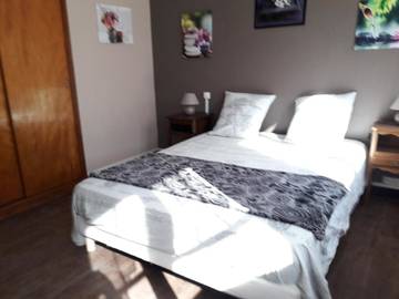 Gîte pour 5 personnes, avec jardin, animaux acceptés à Meynes
