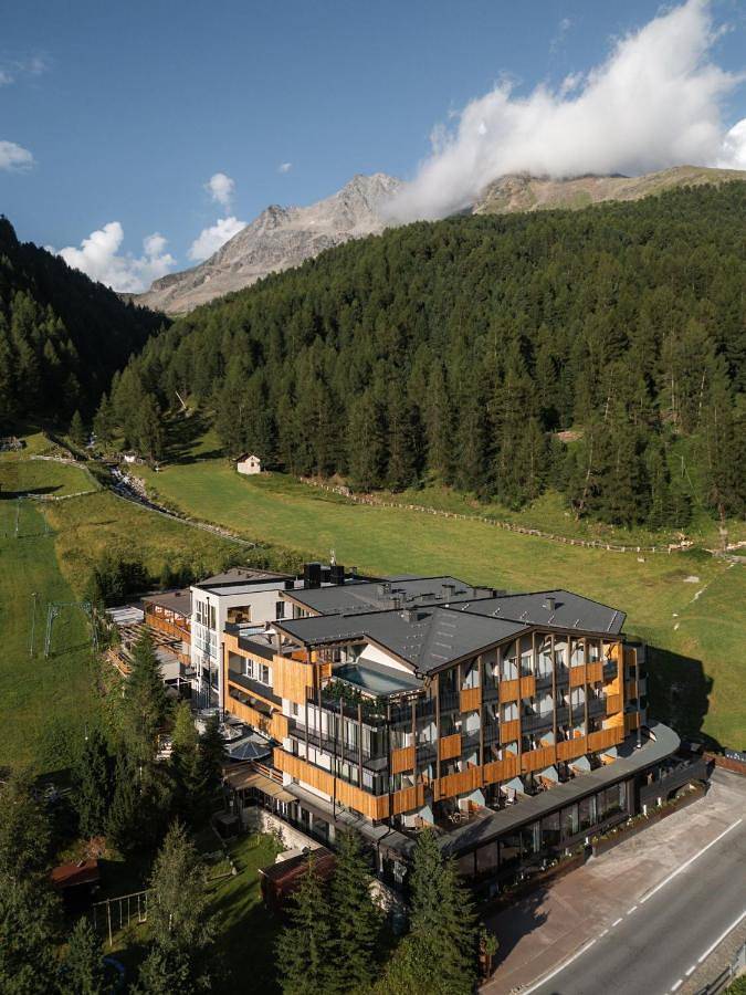 Appartamento per 2 persone, con Balcone e Idromassaggio nonché Terrazza e Piscina a Solda