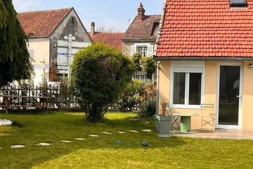 Location de vacances pour 2 personnes, avec jardin dans Amblainville