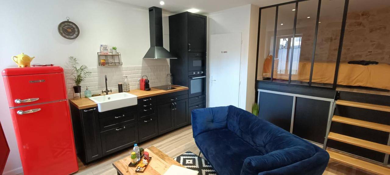 Appartement entier, Studio atypique Immeuble de 1820 in Fumel, Quercy