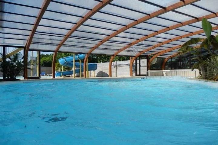 Camping pour 5 personnes, avec jacuzzi et bassin pour enfant à Fouesnant
