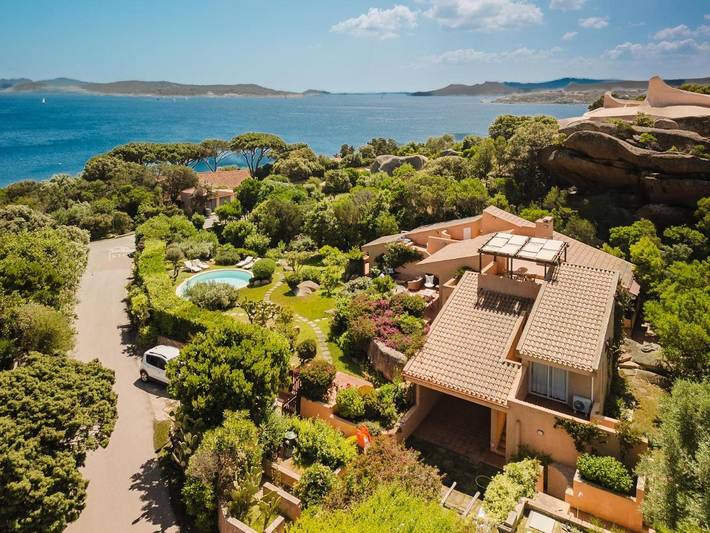 Villa per 8 persone, con panorama e giardino nonché piscina in Porto Rafael