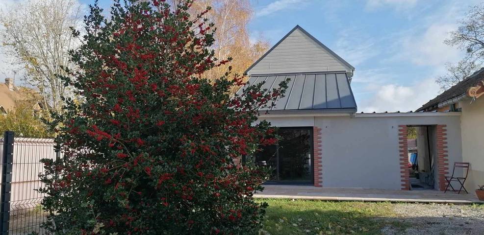 Gîte pour 4 personnes, avec terrasse et jardin dans Semoy
