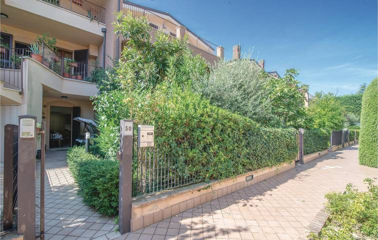 Gîte pour 6 personnes, avec Jardin à Pesaro - 2