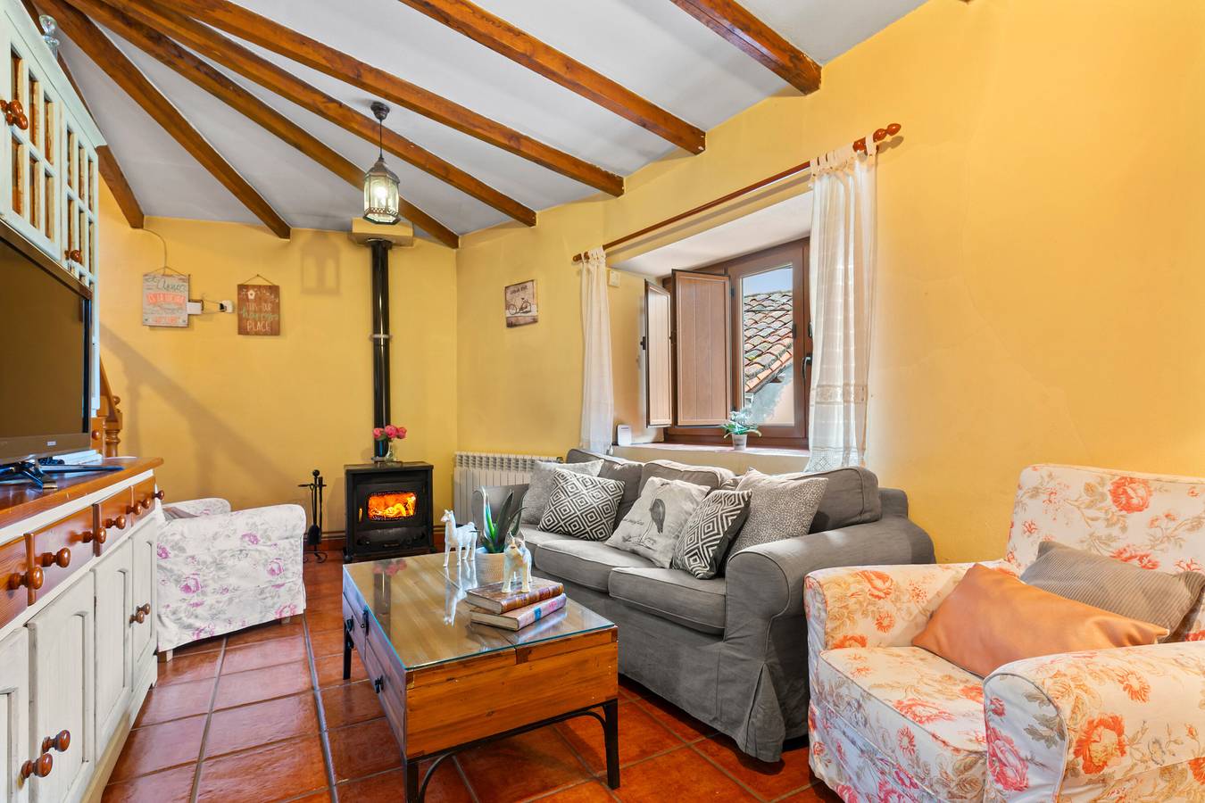 Casa rural 'La Carrozal Senda Del Oso' con vistas a la montaña, terraza privada y Wi-Fi in Teverga, Cordillera Cantábrica