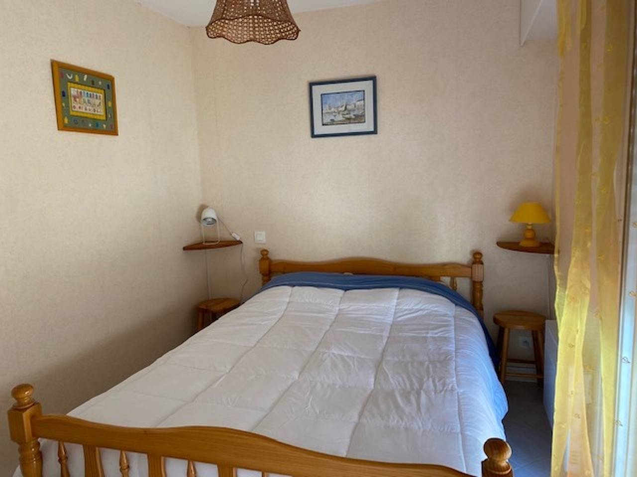 Ganze Wohnung, **Gemütliche 2-Zimmer Wohnung mit Westbalkon, 150m zum Strand, Aufzug, Parkplatz, Wlan** in Les Sables-d'Olonne, Vendée