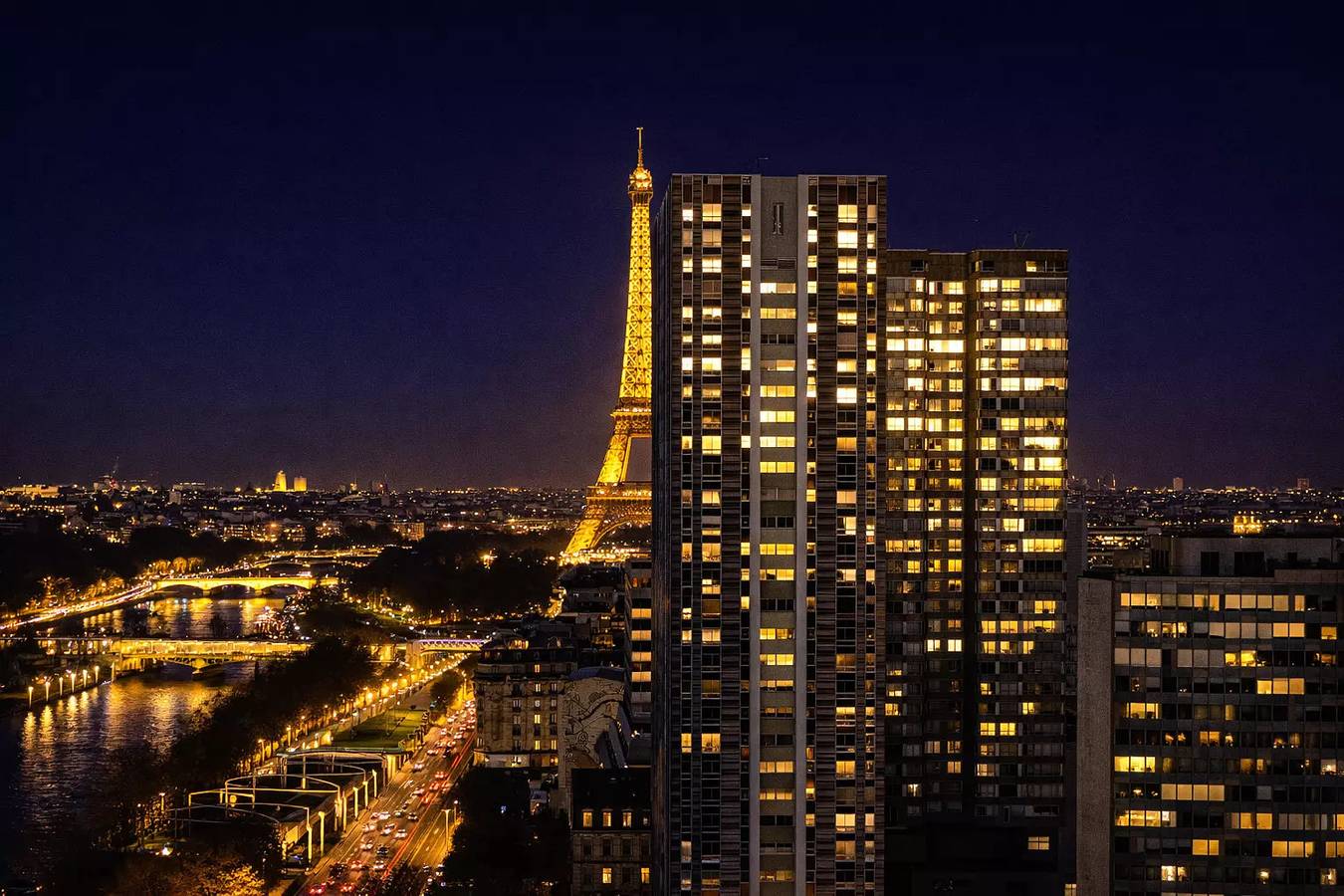 Appartement entier, Tour Eiffel : vues panoramiques & Seine ? Séjour luxe 2 chambres in Tour Eiffel, Paris